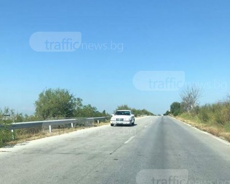 Камикадзе: Шофьор се заби в насрещното край Пловдив СНИМКИ