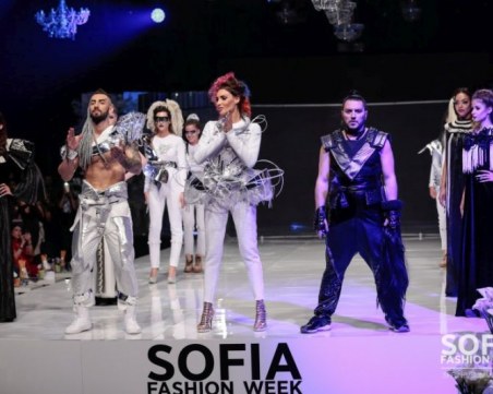 Най-добрите стилисти в България закриват звездната седмица на модата СНИМКИ