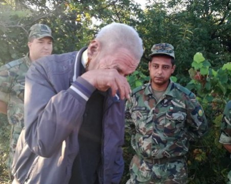 Възратен мъж благодари през сълзи на военни, спасили живота му СНИМКА