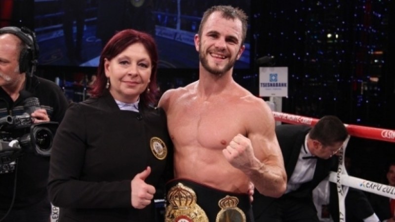 Българка ще бъде супервайзер на зрелищен мач за световната титла в бокса