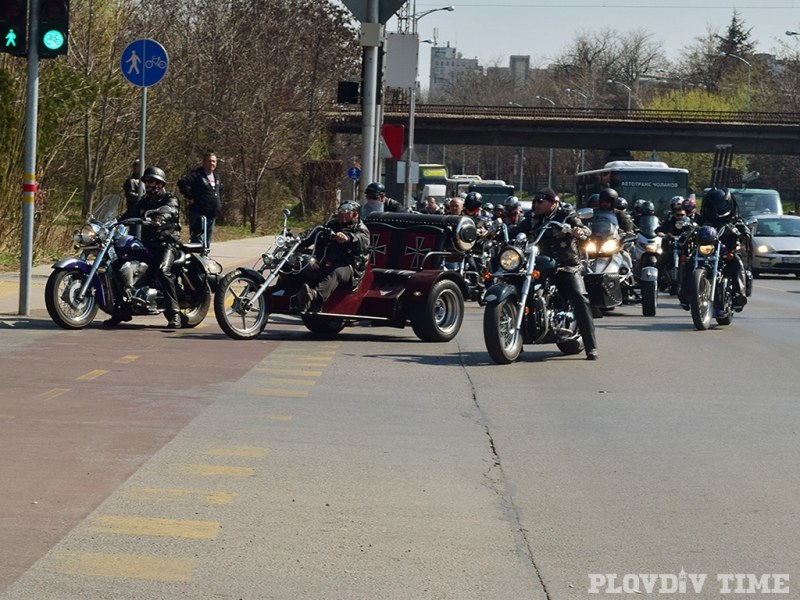 Пловдивските рокери излизат на траурно шествие в града