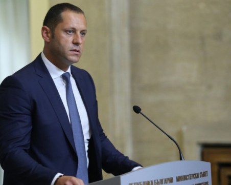 Манолев отказва поста на транспортен министър заради атаки от неназована група