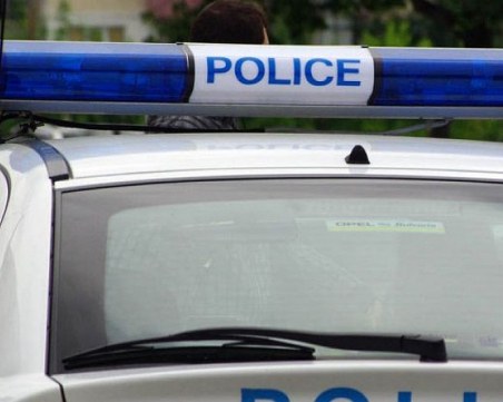 Тийнейджър почти уби 79-годишен дядо за две кутии цигари