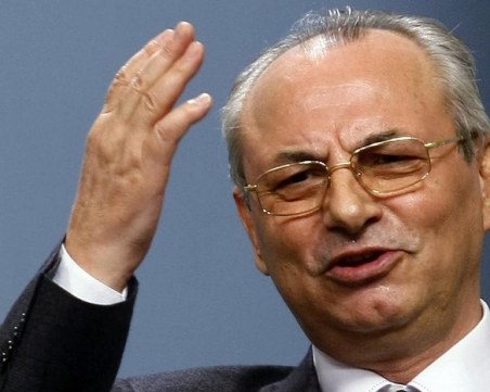 Ще замълчи ли властта за бизнеса на Ахмед Доган?