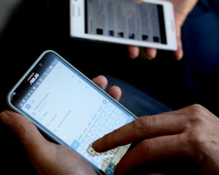 8 места, на които да НЕ държите телефона си