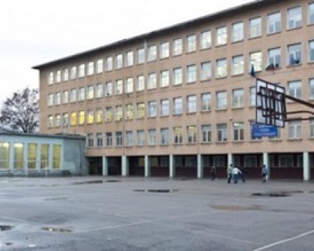 Софийската математическа губи по 1 млн. лева на година от курсове за кандидатстване