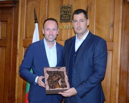 Депутат от германския Бундестаг се впечатли от Пловдив СНИМКИ