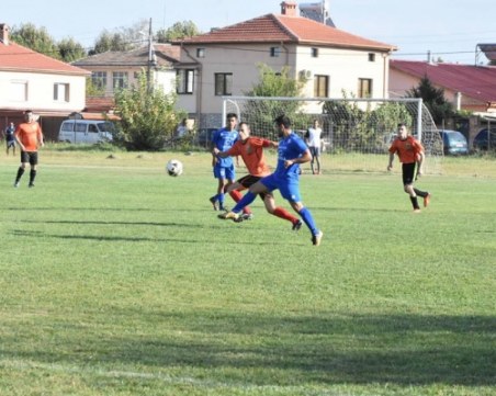 Спартак с втора разгромна победа