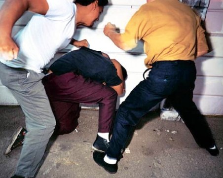 Екшън! Пловдивчанин преби клиент на басейн край Пловдив