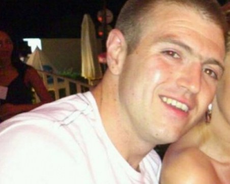 Състоянието на простреляния полицай е стабилно, остава в Пирогов