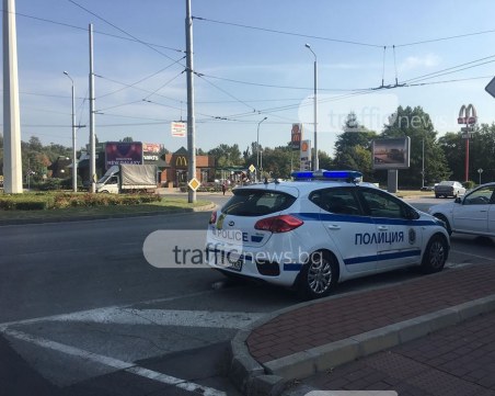 Издирват избягал шофьор, блъснал жена в Пловдив СНИМКИ