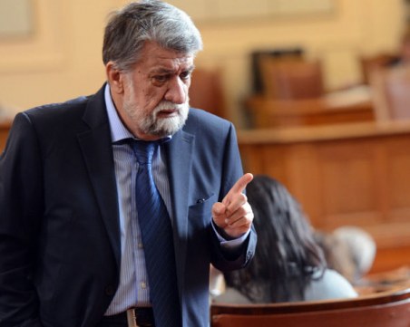 Рашидов: Лидерите на опозицията да подадат оставка