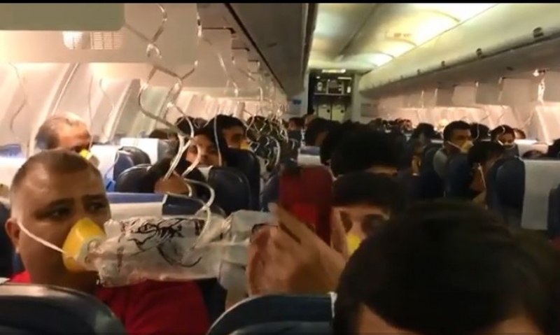 Кошмарен полет преживяха пасажери в самолет! На 30 от тях им текна кръв от ушите и носовете ВИДЕО