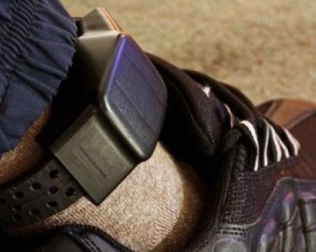 До края на годината на краката на затворниците ще “дрънчат“ електронни гривни