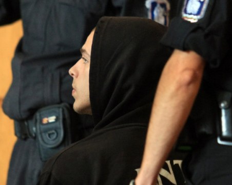 Изпращат в психиатрия младежа, прострелял полицай в София