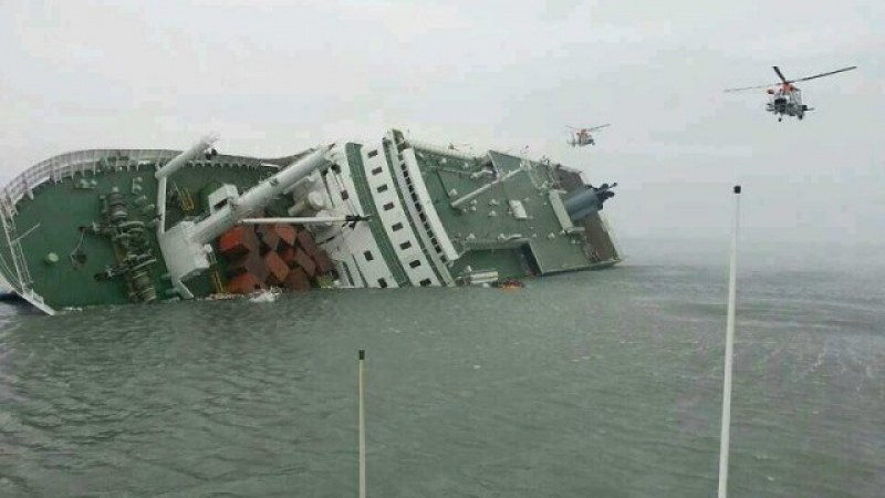 Ферибот потъна в езерото Виктория! Най-малко 44 души са загинали