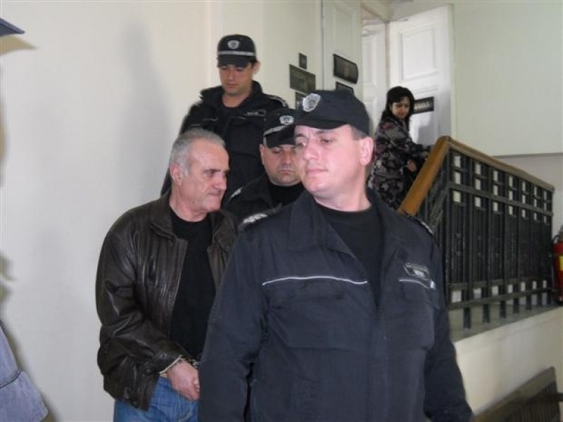 Топ фалшификаторът Растера влиза в пловдивския затвор за близо 3 години