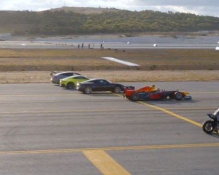 F-16, мотор, Tesla или болид? Състезание на титани ВИДЕО