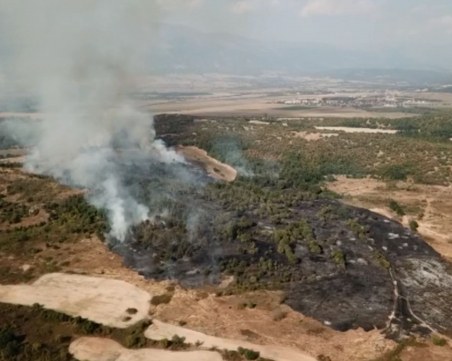 Голям пожар бушува в Пловдивско ВИДЕО