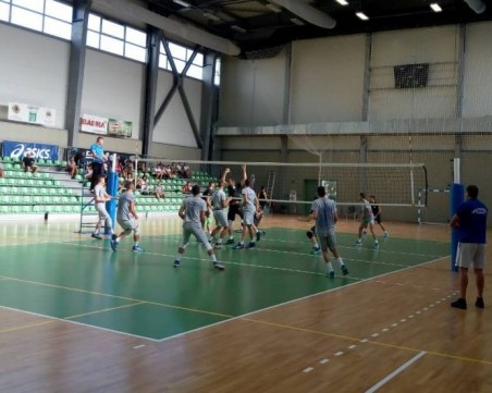 Виктория Волей с победа в първата си контрола