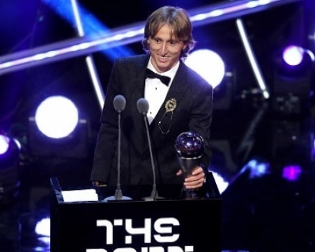 Лука Модрич детронира Роналдо за най-добър футболист в света