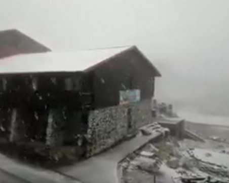 Първи сняг падна на север от България ВИДЕО