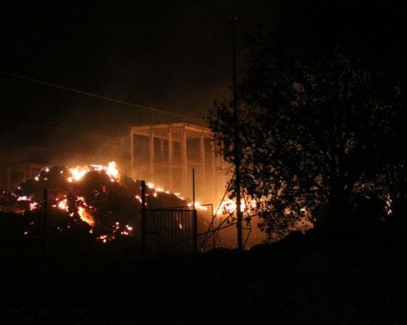 Пожарът в ТЕЦ-Сливен вече е овладян и локализиран СНИМКИ и ВИДЕО