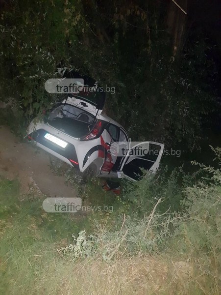 Шофьорът на падналата в Марица кола: БМВ-то ме удари и ме прати към коритото СНИМКИ