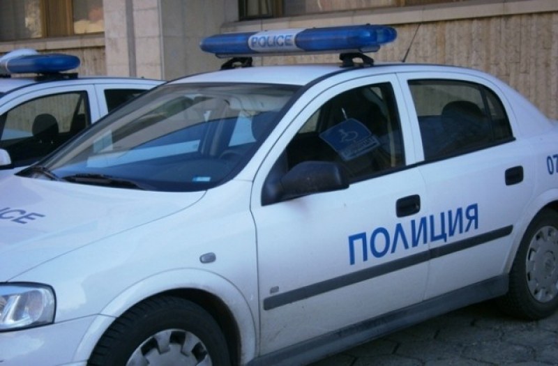 17-годишен обра леля си и направи показно за охолен живот