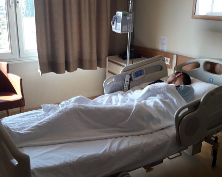 Аз съм Стефан и имам нужда от вашата подкрепа, познати и непознати приятели!