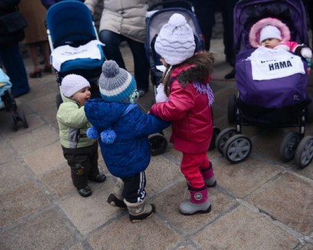 Детски надбавки пак няма да има за всички! Справедливо ли е?