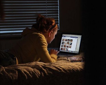 Педофили изнудват деца и родители в социалните мрежи, искат откупи по 5000 евро