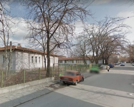 Пловдивчани настръхнаха: Заселват безнадзорни ромчета край домовете ни, ще се друсат и крадат