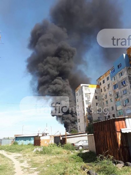 Жители на “Крайречна“: Улицата стана гумаджийница, през ден има пожар ВИДЕО и СНИМКИ