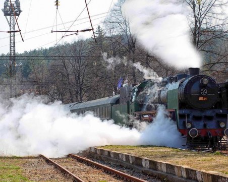 Атракционен ретро влак ще мине през Пловдив СНИМКИ
