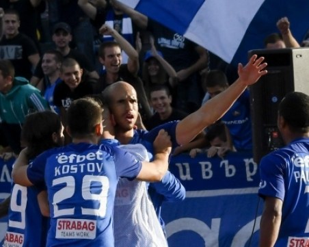 Левски излъга ЦСКА с автогол в дербито