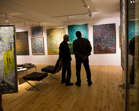 Пловдивчани се загубиха в лабиринта на Иван Минчев в галерия Aeterna СНИМКИ