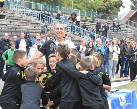 Спартак почете своите шампиони по случай 55-годишнината от титлата СНИМКИ