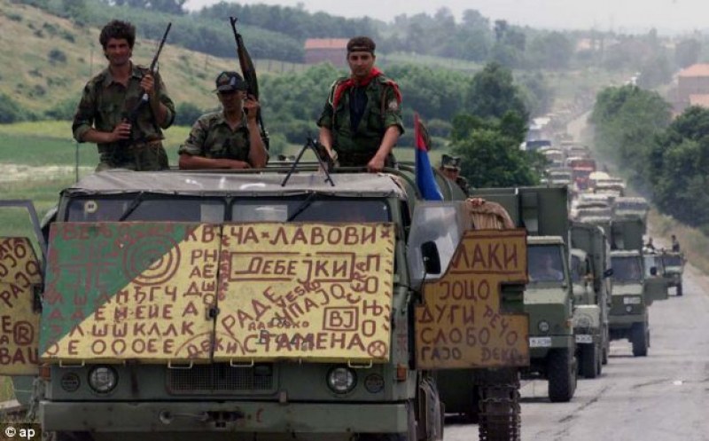 Напрежението ескалира: Сръбската армия в най-висока степен на бойна готовност