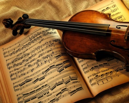 1 октомври! Днес празниците са много!