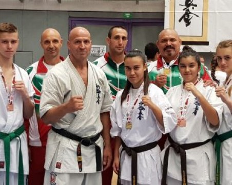 Отличен за АСКК Тракия в Румъния - 9 каратеки с 9 медала