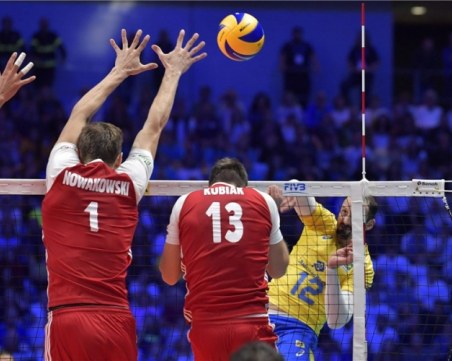 Безапелационна Полша с втора поредна световна титла във волейбола