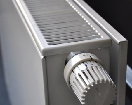 Колко ще плащаме за парно и топла вода?