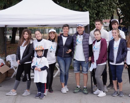 Олимпийската шампионка по гребане Румяна Нейкова участва във велосъстезание в Пловдив срещу сексуалната агресия СНИМКИ