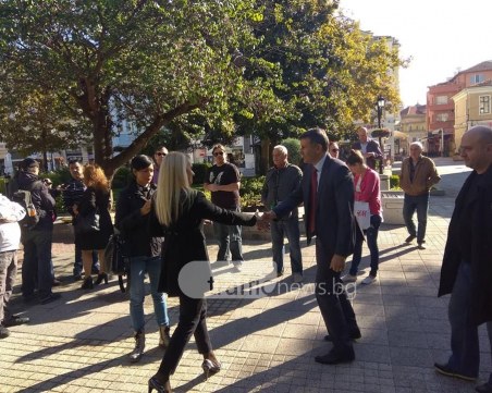 Бунтът в “Съдийски“ продължава, жителите се срещат с Георги Титюков днес