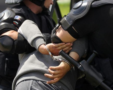 Хванаха група мигранти близо до АМ Тракия край Пазарджик