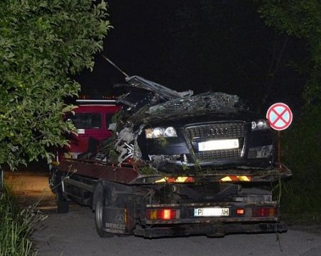 Пиян катастрофира с аудито си, 30-годишна жена е с черепно-мозъчна травма