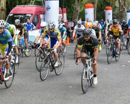 Пловдив се включва в уникално начинание - с колело от Земята до Луната