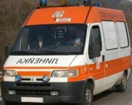 Жена, набила лекарка от Спешна помощ, отива на съд