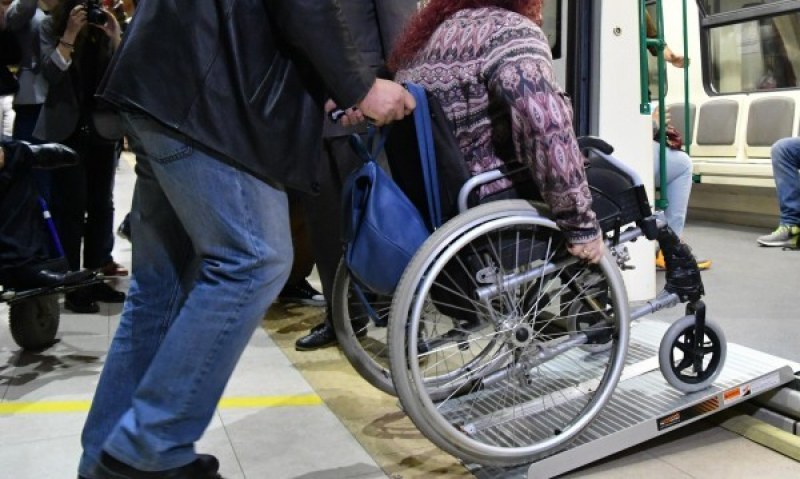Достъпна ли е България за хората с увреждания? Не, не и пак не!